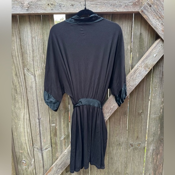 PJ Harlow Shala Knit Black Supima Cotton Blend Robe with Pockets & Satin Trim - Picture 11 of 12